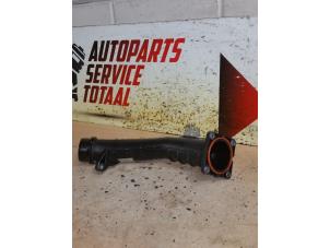 Gebruikte Intercooler Buis Mercedes A (W176) 1.6 A-180 16V Prijs € 35,00 Margeregeling aangeboden door EU Engines & Parts BV