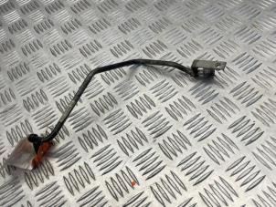 Gebruikte Brandstofleiding Mercedes E (W212) E-200 CDI 16V BlueEfficiency,BlueTEC Prijs € 15,00 Margeregeling aangeboden door EU Engines & Parts BV