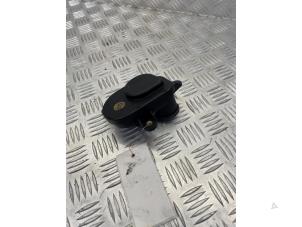 Gebruikte Wervelklep motor Mercedes E (W210) 2.7 E-270 CDI 20V Prijs € 35,00 Margeregeling aangeboden door EU Engines & Parts BV