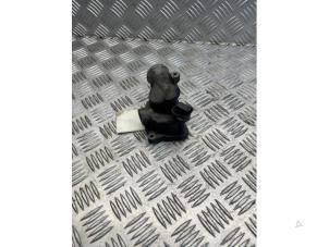 Gebruikte Thermostaathuis Mercedes Vito (639.7) 2.2 111 CDI 16V Prijs € 25,00 Margeregeling aangeboden door EU Engines & Parts BV