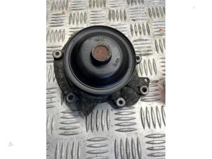 Gebruikte Waterpomp Mercedes E (W211) 3.0 E-280 CDI 24V Prijs € 25,00 Margeregeling aangeboden door EU Engines & Parts BV