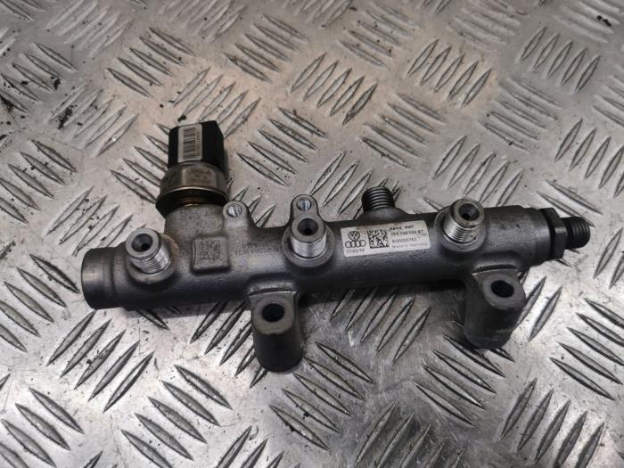 Gebruikte Common rail (Injectie) Audi A8 (D4) 3.0 TDI V6 24V Quattro Prijs € 75,00 Margeregeling aangeboden door EU Engines & Parts BV