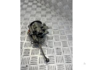Gebruikte Oliepomp Ford Transit 2.2 TDCi 16V Prijs € 50,00 Margeregeling aangeboden door EU Engines & Parts BV