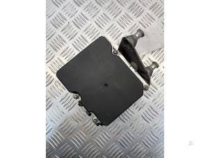 Gebruikte ABS Pomp Mercedes Sprinter 3,5t (906.73) 318 CDI 24V Prijs € 150,00 Margeregeling aangeboden door EU Engines & Parts BV