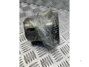 Gebruikte Oliepomp Mercedes E (W212) E-220 CDI 16V BlueTEC Prijs € 50,00 Margeregeling aangeboden door EU Engines & Parts BV