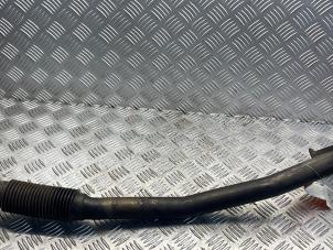 Gebruikte EGR Buis Iveco New Daily VI 33S16, 35C16, 35S16 Prijs € 50,00 Margeregeling aangeboden door EU Engines & Parts BV