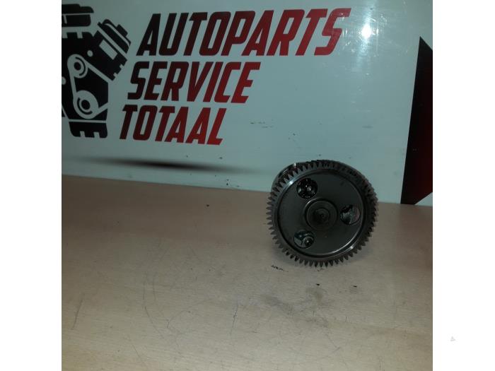 Gebruikte Oliepomp Mercedes Sprinter 3,5t (906.73) 211 CDI 16V Prijs € 50,00 Margeregeling aangeboden door EU Engines & Parts BV