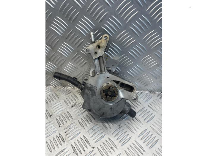 Gebruikte Vacuumpomp (Diesel) Skoda Octavia Combi (1Z5) 1.9 TDI Prijs € 50,00 Margeregeling aangeboden door EU Engines & Parts BV