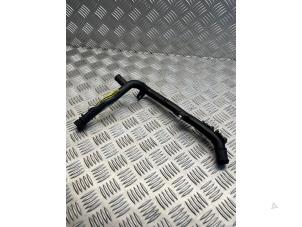 Gebruikte Waterpijp Volkswagen Golf VI (5K1) 1.6 TDI 16V Prijs € 15,00 Margeregeling aangeboden door EU Engines & Parts BV