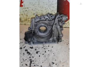 Gebruikte Oliepomp Ford Focus 3 1.6 EcoBoost 16V Prijs € 75,00 Margeregeling aangeboden door EU Engines & Parts BV