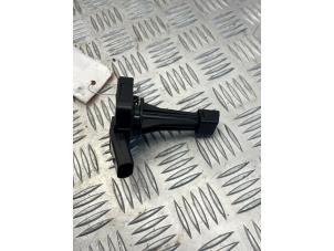 Gebruikte Olie niveau sensor Volkswagen Transporter/Caravelle T5 2.0 TDI DRF Prijs € 25,00 Margeregeling aangeboden door EU Engines & Parts BV
