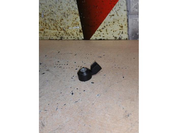 Gebruikte Klopsensor Ford Fiesta 7 1.0 EcoBoost 12V 100 Prijs € 20,00 Margeregeling aangeboden door EU Engines & Parts BV