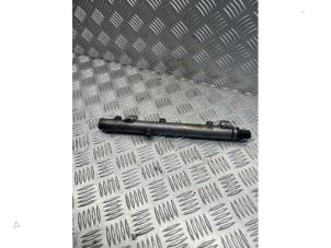 Gebruikte Injector brug Mercedes C (W204) 3.0 C-320 CDI V6 24V Prijs € 50,00 Margeregeling aangeboden door EU Engines & Parts BV