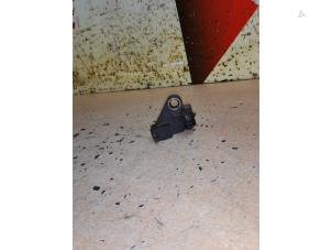Gebruikte Krukas sensor Ford Fiesta 7 1.0 EcoBoost 12V 100 Prijs € 25,00 Margeregeling aangeboden door EU Engines & Parts BV