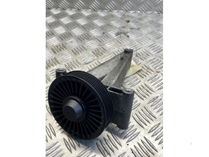 Gebruikte Spanner multiriem Mercedes Sprinter 3,5t (906.63) 313 CDI 16V Prijs € 25,00 Margeregeling aangeboden door EU Engines & Parts BV