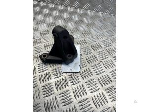 Gebruikte Motorrubber Opel Vivaro 2.0 CDTI 16V Prijs € 25,00 Margeregeling aangeboden door EU Engines & Parts BV