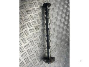 Gebruikte Nokkenas Renault Trafic New (FL) 2.0 dCi 16V 115 Prijs € 120,00 Margeregeling aangeboden door EU Engines & Parts BV