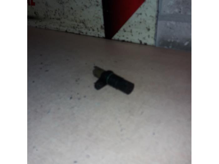 Krukas sensor van een Renault Trafic New (FL) 2.0 dCi 16V 115 2012