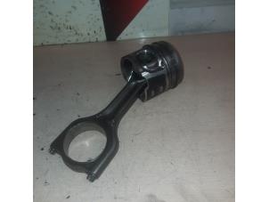 Gebruikte Zuiger Ford Focus 3 1.6 TDCi ECOnetic Prijs € 50,00 Margeregeling aangeboden door EU Engines & Parts BV