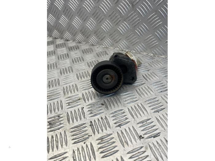 Gebruikte Spanrol Multiriem Mercedes C (W204) 2.2 C-180 CDI 16V BlueEFFICIENCY Prijs € 25,00 Margeregeling aangeboden door EU Engines & Parts BV