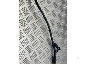 Gebruikte Olie Peilstok Peugeot 208 I (CA/CC/CK/CL) 1.2 Vti 12V PureTech 82 Prijs € 20,00 Margeregeling aangeboden door EU Engines & Parts BV