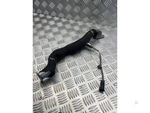 Gebruikte EGR Buis Landrover Range Rover IV (LG) 4.4 SDV8 32V Prijs € 50,00 Margeregeling aangeboden door EU Engines & Parts BV