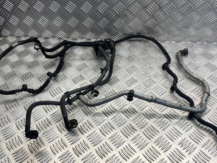 Brandstofleiding van een Land Rover Range Rover IV (LG) 4.4 SDV8 32V 2014