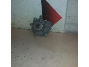 Gebruikte Waterpomp Mercedes C Estate (S204) 1.8 C-180 CGI 16V Prijs € 45,00 Margeregeling aangeboden door EU Engines & Parts BV