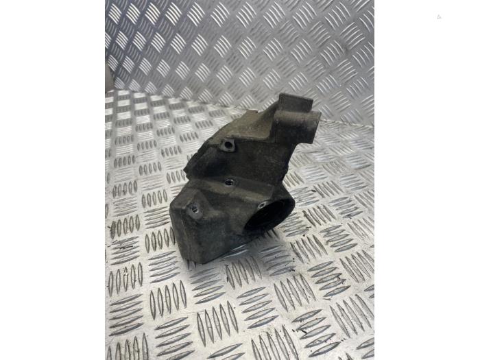 Gebruikte Motorsteun Mercedes E (W211) 2.2 E-220 CDI 16V Prijs € 25,00 Margeregeling aangeboden door EU Engines & Parts BV