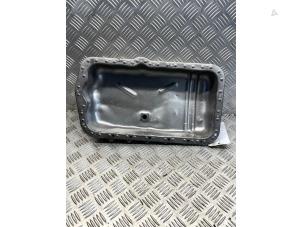 Gebruikte Carterpan Opel Vivaro 2.5 DTI 16V Prijs € 35,00 Margeregeling aangeboden door EU Engines & Parts BV