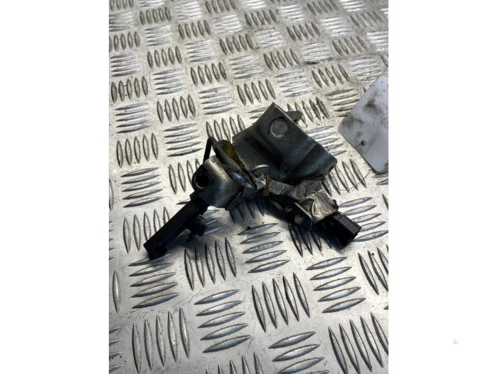 Gebruikte Krukas sensor Landrover Range Rover Sport (LW) 3.0 TDV6 Prijs € 25,00 Margeregeling aangeboden door EU Engines & Parts BV