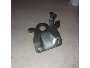 Gebruikte Motorrubber Mercedes E (W211) 3.0 E-280 CDI 24V Prijs € 20,00 Margeregeling aangeboden door EU Engines & Parts BV