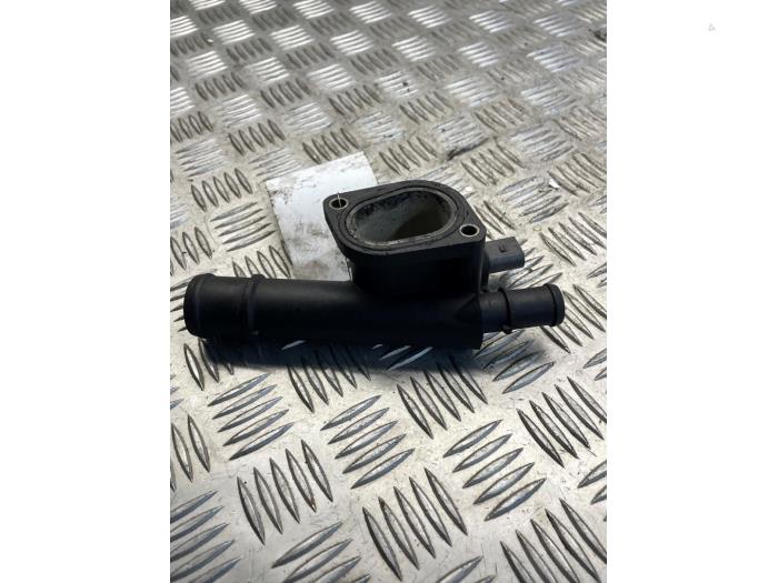 Gebruikte Thermostaathuis Audi A4 (B7) 2.0 TDI 16V Prijs € 20,00 Margeregeling aangeboden door EU Engines & Parts BV