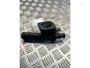 Gebruikte Thermostaathuis Audi A4 (B7) 2.0 TDI 16V Prijs € 20,00 Margeregeling aangeboden door EU Engines & Parts BV