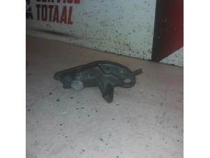 Gebruikte Waterslang aansluiting Mercedes Vito (638.0) 2.2 CDI 110 16V Prijs € 45,00 Margeregeling aangeboden door EU Engines & Parts BV