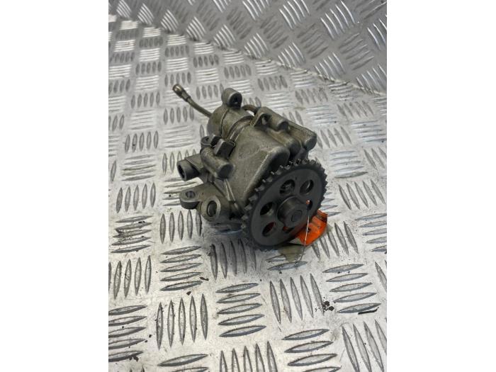 Gebruikte Oliepomp Ford Transit 2.2 TDCi 16V Euro 5 RWD Prijs € 50,00 Margeregeling aangeboden door EU Engines & Parts BV