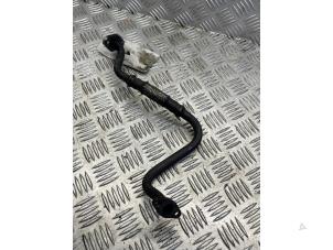 Gebruikte Oliedruk Leiding Volkswagen Crafter 28/30/32/35 LWB Prijs € 35,00 Margeregeling aangeboden door EU Engines & Parts BV