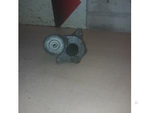 Gebruikte Spanrol Multiriem Mercedes Vito (639.6) 2.2 116 CDI 16V Euro 5 Prijs € 20,00 Margeregeling aangeboden door EU Engines & Parts BV