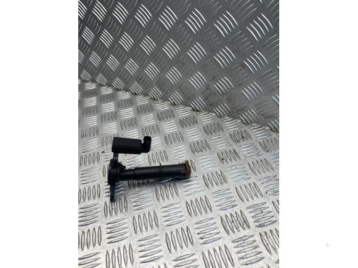 Gebruikte Oliepeil sensor Mercedes Sprinter (904/905) 308 CDI 16V Prijs € 20,00 Margeregeling aangeboden door EU Engines & Parts BV