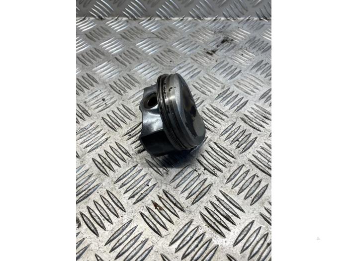 Gebruikte Zuiger Skoda Octavia Combi (1Z5) 1.8 TSI 16V 4x4 Prijs € 45,00 Margeregeling aangeboden door EU Engines & Parts BV