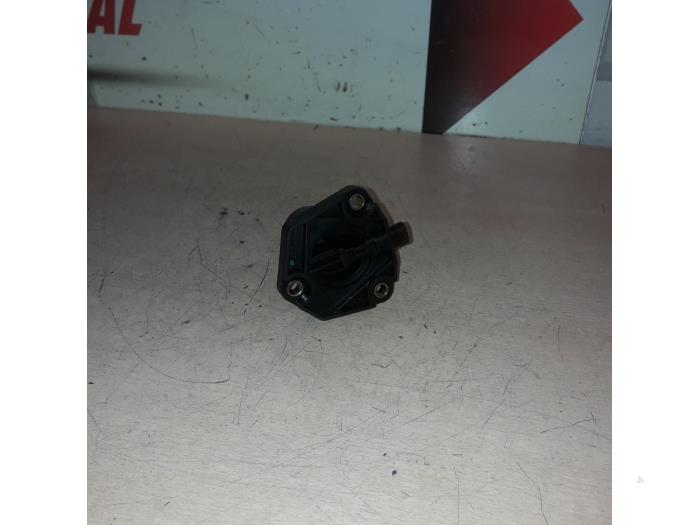Gebruikte Oliepeil sensor Mercedes E (W212) E-250 CDI 16V BlueEfficiency Prijs € 25,00 Margeregeling aangeboden door EU Engines & Parts BV