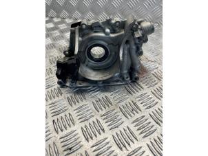 Gebruikte Oliepomp Ford Focus 3 1.6 EcoBoost 16V Prijs € 75,00 Margeregeling aangeboden door EU Engines & Parts BV