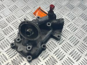 Gebruikte Oliefilterhuis Iveco New Daily VI 3.0 Natural Power 35C/S14, 40/50/65/70C14 Prijs € 85,00 Margeregeling aangeboden door EU Engines & Parts BV