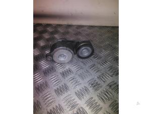 Gebruikte Spanrol Multiriem Mercedes E (C207) E-350 CDI, d BlueTEC 3.0 V6 24V Prijs € 25,00 Margeregeling aangeboden door EU Engines & Parts BV