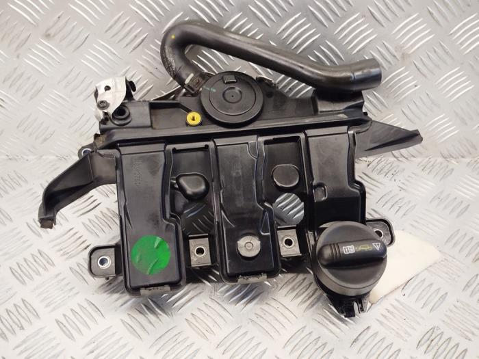 Gebruikte Inlaatspruitstuk Renault Trafic (1FL/2FL/3FL/4FL) 1.6 dCi 115 Prijs € 50,00 Margeregeling aangeboden door EU Engines & Parts BV