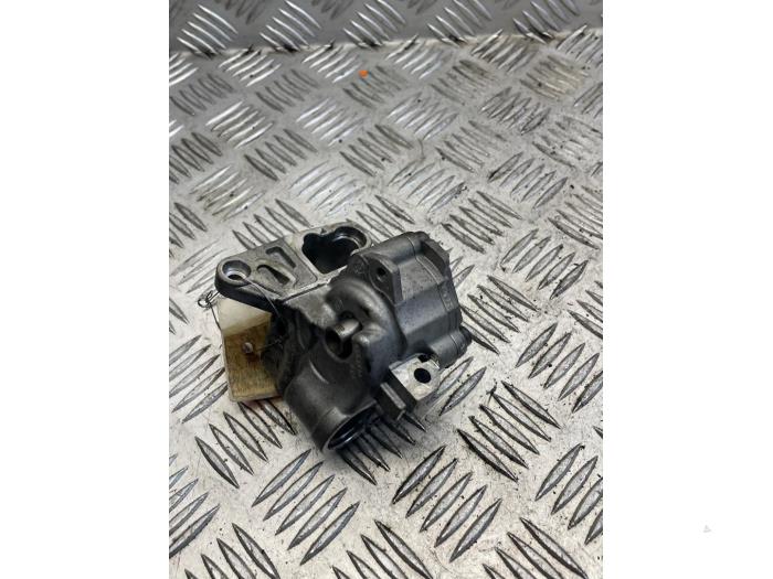 Gebruikte Oliepomp Audi A4 (B8) 2.0 TDI 16V Prijs € 75,00 Margeregeling aangeboden door EU Engines & Parts BV