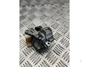 Gebruikte Oliepomp Audi A4 (B8) 2.0 TDI 16V Prijs € 75,00 Margeregeling aangeboden door EU Engines & Parts BV