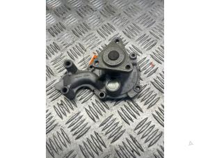 Gebruikte Waterpomp Ford Focus 3 1.0 Ti-VCT EcoBoost 12V 100 Prijs € 20,00 Margeregeling aangeboden door EU Engines & Parts BV