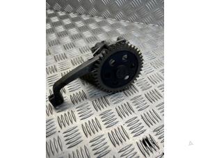 Gebruikte Oliepomp Volkswagen Transporter/Caravelle T5 2.5 TDi 4Motion Prijs € 50,00 Margeregeling aangeboden door EU Engines & Parts BV