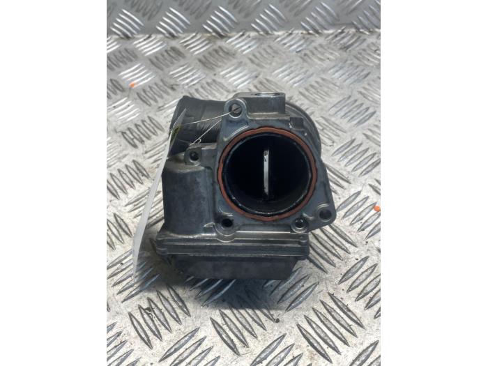 Gebruikte Gasklephuis Volkswagen Golf V (1K1) 1.9 TDI Prijs € 50,00 Margeregeling aangeboden door EU Engines & Parts BV